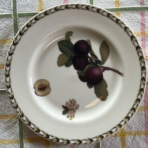 Queens, royal horticultural society, hookers, fruit, salad plates